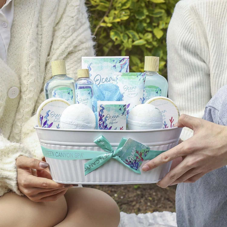 Bath and body Gift Baskets for Women - 12 Pcs Ocean Spa Gift Sets, Luxury Mothers Day Gifts for Mom